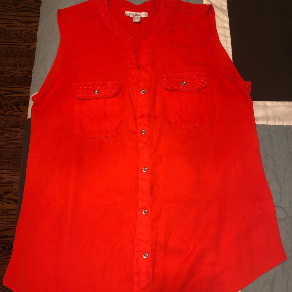 Roz & Ali Button Up tank